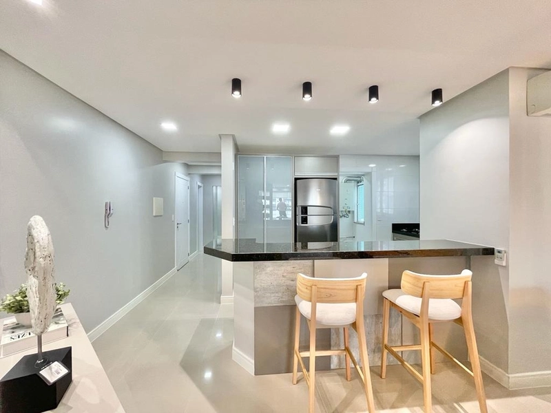 Em Frente a Praça , com uma linda Vista. Prédio com Infra Completa.: 9ª foto da galeria de imagens do imóvel