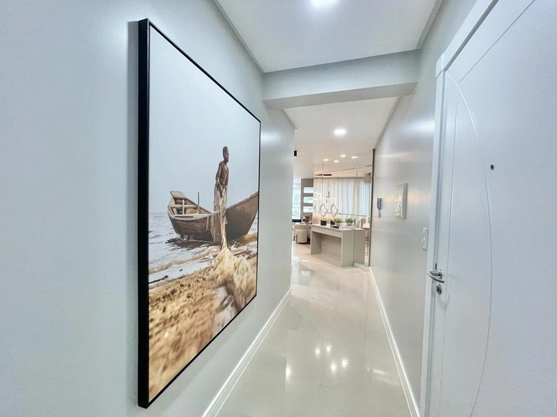 Em Frente a Praça , com uma linda Vista. Prédio com Infra Completa.: 17ª foto da galeria de imagens do imóvel