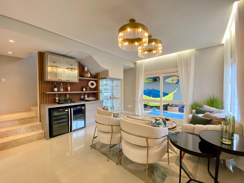 Casa 4 Dormitórios com piscina ( Condado de Capão ): 14ª foto da galeria de imagens do imóvel