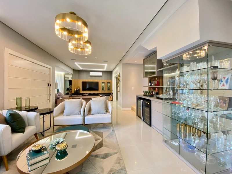 Casa 4 Dormitórios com piscina ( Condado de Capão ): 15ª foto da galeria de imagens do imóvel
