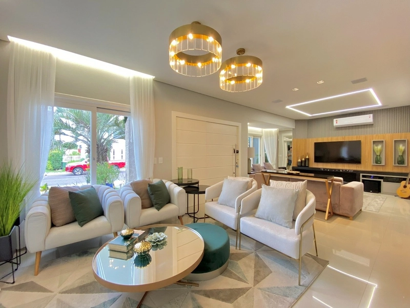 Casa 4 Dormitórios com piscina ( Condado de Capão ): 4ª foto da galeria de imagens do imóvel