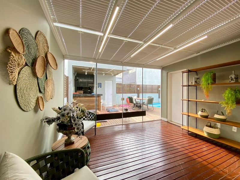 Casa 4 Dormitórios com piscina ( Condado de Capão ): 26ª foto da galeria de imagens do imóvel