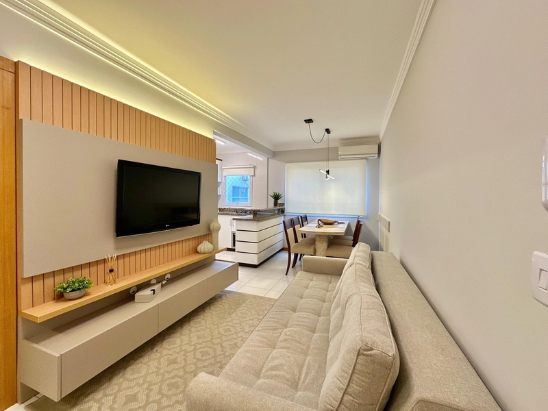 Apartamento 02 dormitórios ao lado da Praça Flávio Boianovski: 1ª foto da galeria de imagens do imóvel