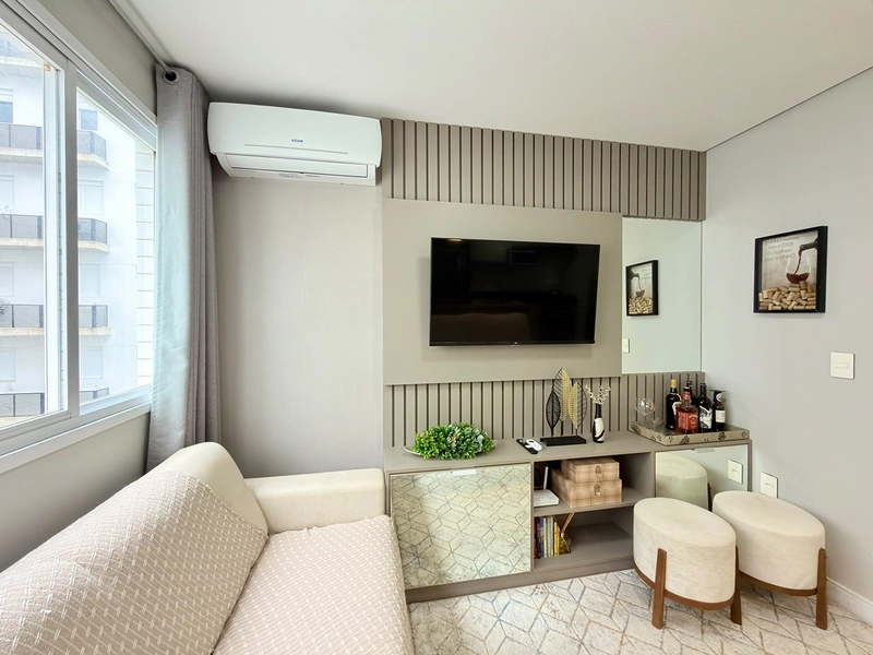 APARTAMENTO À VENDA EM CAPÃO DA CANOA! 1 SUÍTE • MOBILIADO E DECORADO • INFRA COMPLETA: 9ª foto da galeria de imagens do imóvel