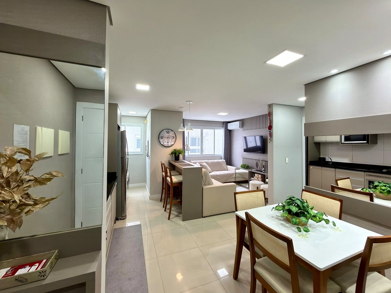 APARTAMENTO À VENDA EM CAPÃO DA CANOA! 1 SUÍTE • MOBILIADO E DECORADO • INFRA COMPLETA: 4ª foto da galeria de imagens do imóvel