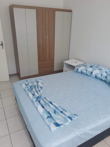 Amplo apartamento 2dormitórios, mobiliado, sacada! No Centro!: 1ª foto da galeria de imagens do imóvel