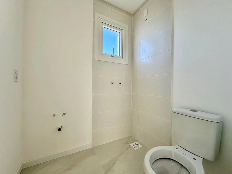 Apartamento de dois dormitórios sendo um suíte. centro/Capão da Canoa.: 10ª foto da galeria de imagens do imóvel