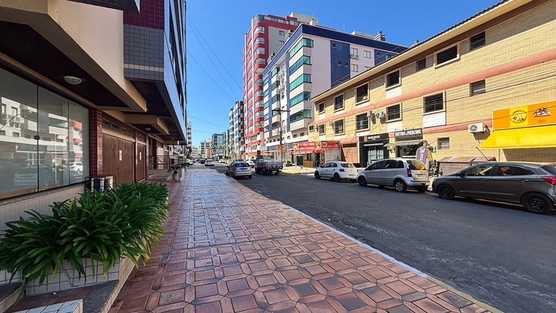 SALA DE ESQUINA EM FRENTE A PRAÇA DO MINI GOLF: 12ª foto da galeria de imagens do imóvel