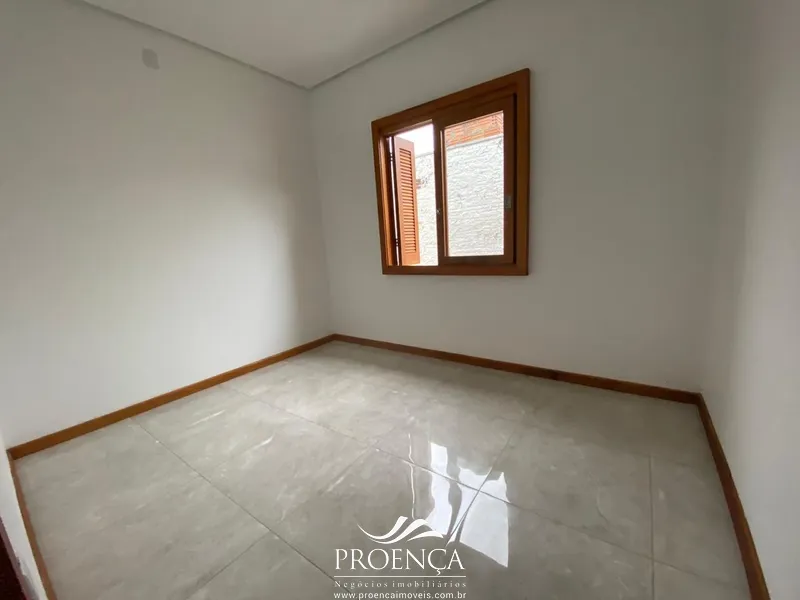 Casa 4 dormitórios em excelente localização em Capão da Canoa: 13ª foto da galeria de imagens do imóvel