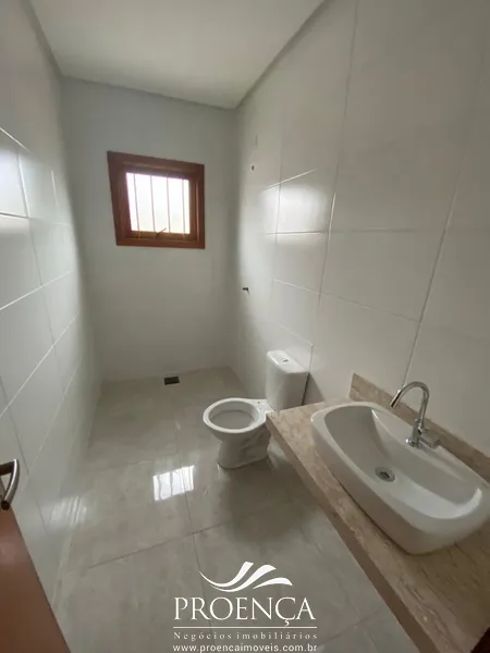 Casa 4 dormitórios em excelente localização em Capão da Canoa: 5ª foto da galeria de imagens do imóvel