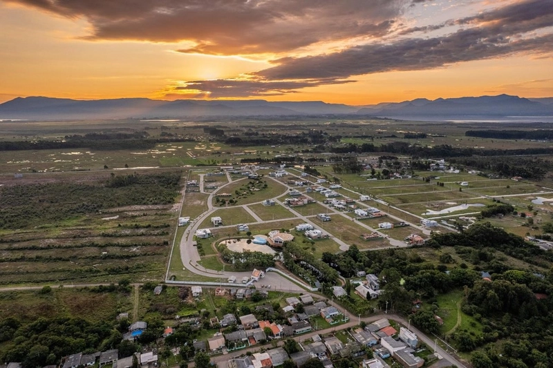Casa Térrea 03 suítes Condomínio em Capão da Canoa: 27ª foto da galeria de imagens do imóvel