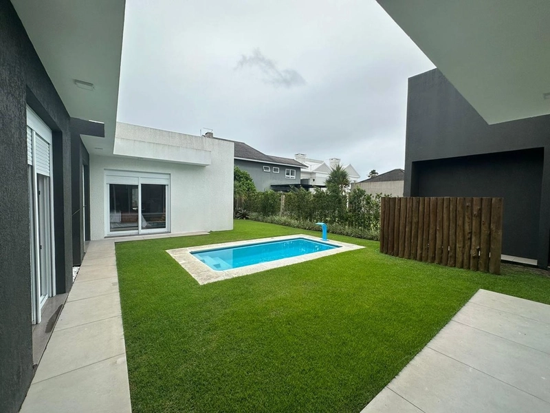 Casa 4 Dormitórios: 19ª foto da galeria de imagens do imóvel