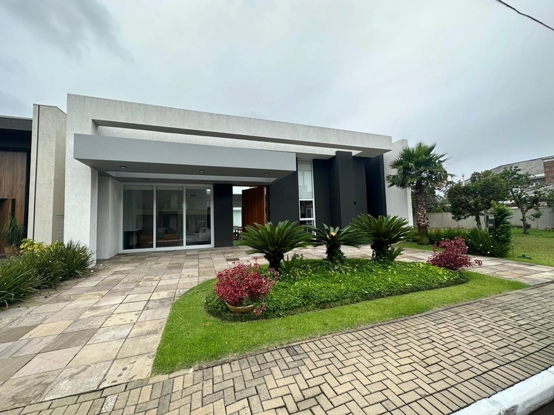 Casa 4 Dormitórios: 3ª foto da galeria de imagens do imóvel