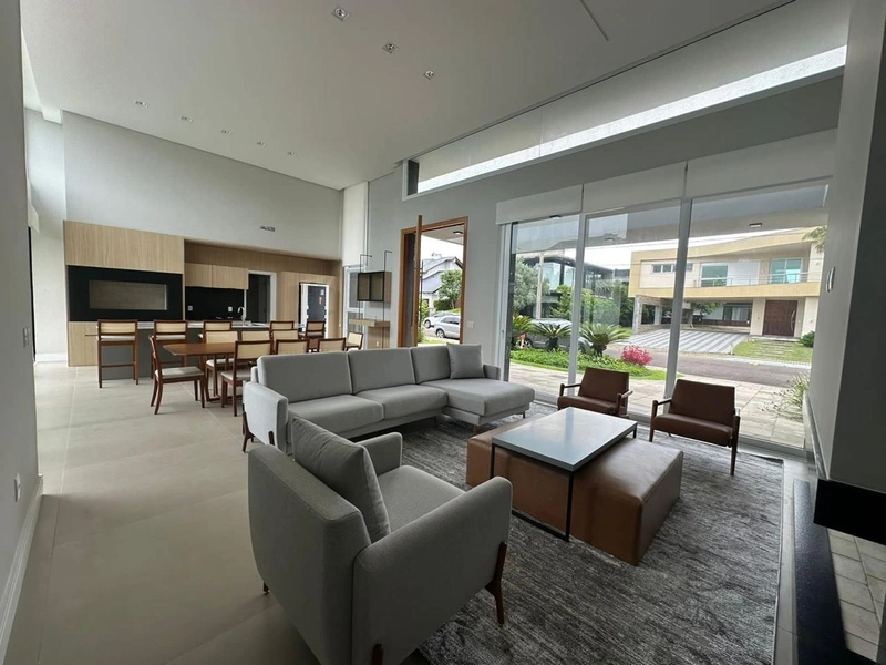 Casa 4 Dormitórios: 5ª foto da galeria de imagens do imóvel