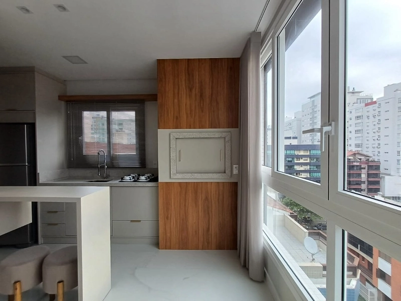 APARTAMENTO DE FRENTE - MOBILIADO - CAPÃO DA CANOA!: 3ª foto da galeria de imagens do imóvel