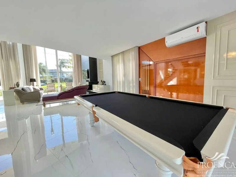Mansão Beira Lago 5 suítes, 521m² Fachada contemporânea.: 10ª foto da galeria de imagens do imóvel