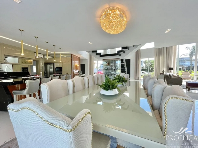 Mansão Beira Lago 5 suítes, 521m² Fachada contemporânea.: 5ª foto da galeria de imagens do imóvel