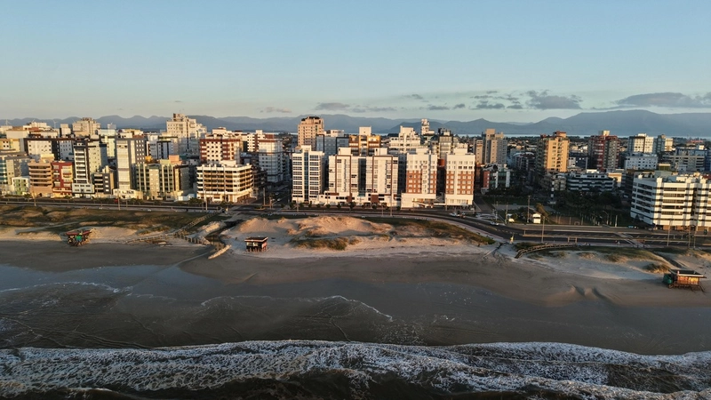 APARTAMENTO À VENDA NA BEIRA MAR DE CAPÃO DA CANOA - NOVIDADE: 25ª foto da galeria de imagens do imóvel