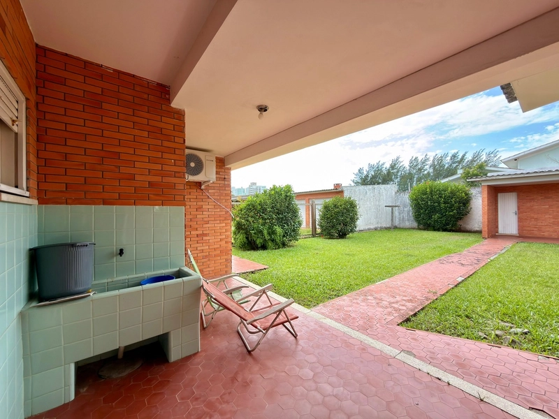 CASA EM ATLÂNTIDA COM DOIS TERRENOS: 25ª foto da galeria de imagens do imóvel
