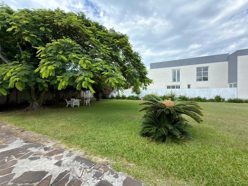 CASA EM ATLÂNTIDA COM DOIS TERRENOS: 1ª foto da galeria de imagens do imóvel