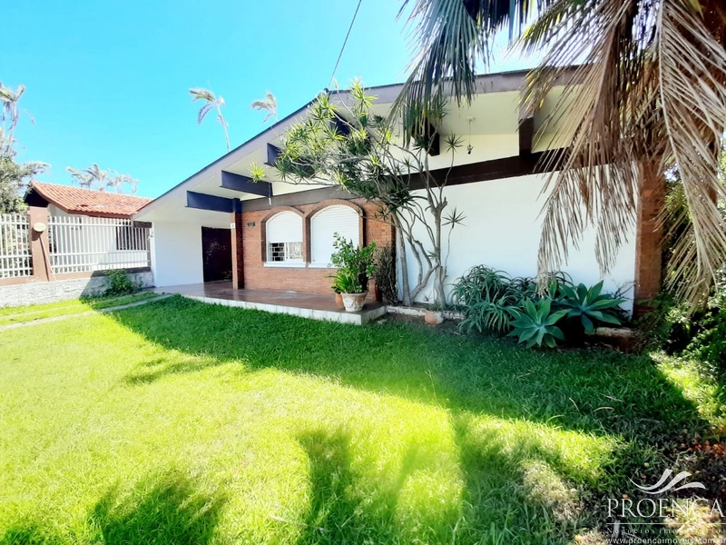 Casa de 4 dormitórios, sendo 1  nos fundos, amplo terreno 14x30.: 7ª foto da galeria de imagens do imóvel