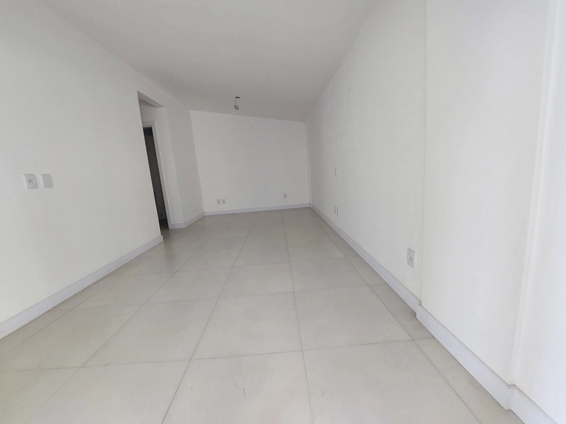Amplo apartamento 3 dormitórios,1 suite,de frente, ZN, Capão da Canoa.: 2ª foto da galeria de imagens do imóvel