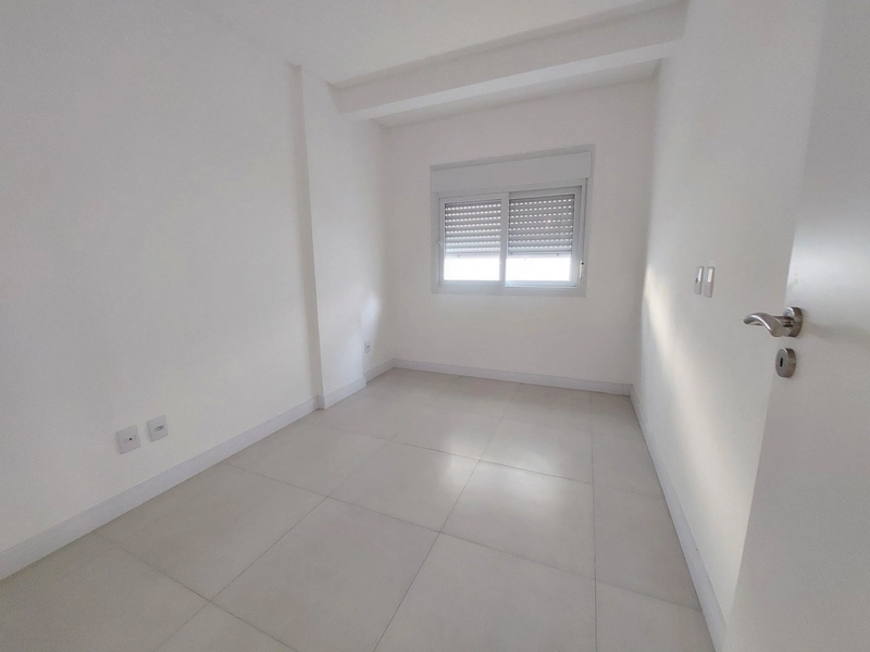 Amplo apartamento 3 dormitórios,1 suite,de frente, ZN, Capão da Canoa.: 7ª foto da galeria de imagens do imóvel