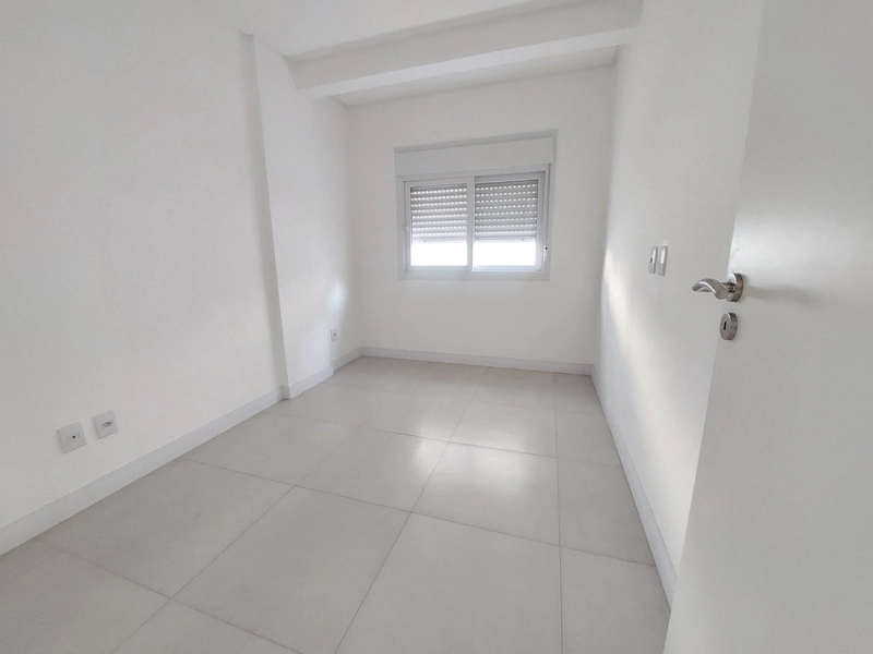 Amplo apartamento 3 dormitórios,1 suite,de frente, ZN, Capão da Canoa.: 8ª foto da galeria de imagens do imóvel