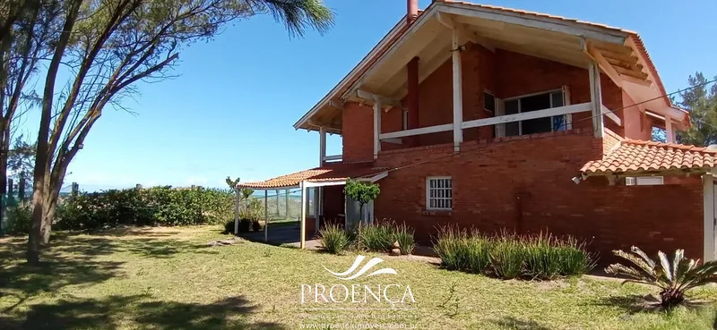 Casa 3 dormitórios na Zona Nova em Capão da Canoa: 3ª foto da galeria de imagens do imóvel