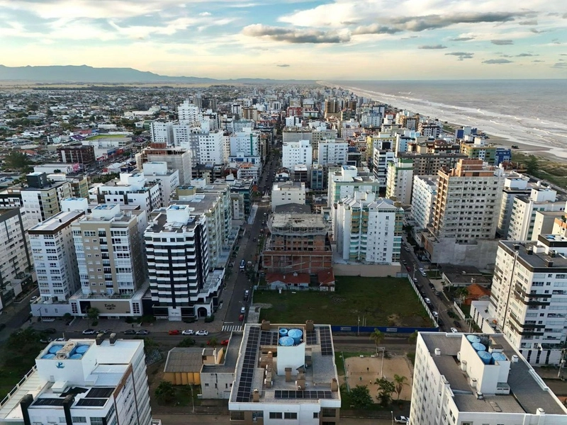 APARTAMENTO 03 DORMITÓRIOS À VENDA - EM FRENTE A PRAÇA !!!: 2ª foto da galeria de imagens do imóvel