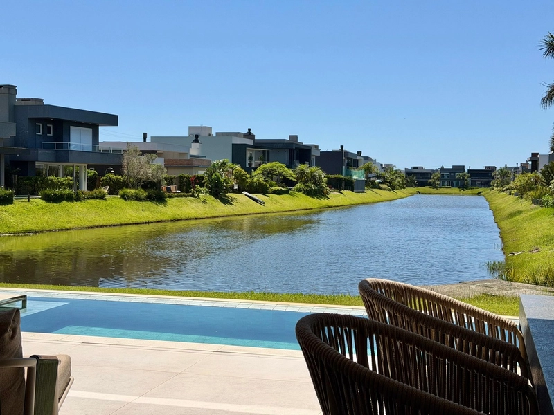 CONDOMÍNIO CAPÃO ILHAS RESORT - CASA COM VISTA INCRÍVEL PARA O LAGOA: 44ª foto da galeria de imagens do imóvel