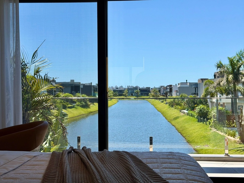 CONDOMÍNIO CAPÃO ILHAS RESORT - CASA COM VISTA INCRÍVEL PARA O LAGOA: 30ª foto da galeria de imagens do imóvel