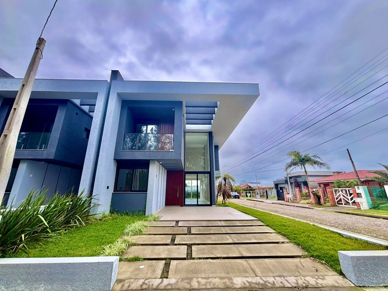 Sobrado novo em Xangrilá próximo ao mar: 2ª foto da galeria de imagens do imóvel