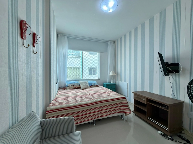 VISTA PARA O MAR E PARA PRAÇA LUIZ BASSANI  APARTAMENTO À VENDA: 1ª foto da galeria de imagens do imóvel