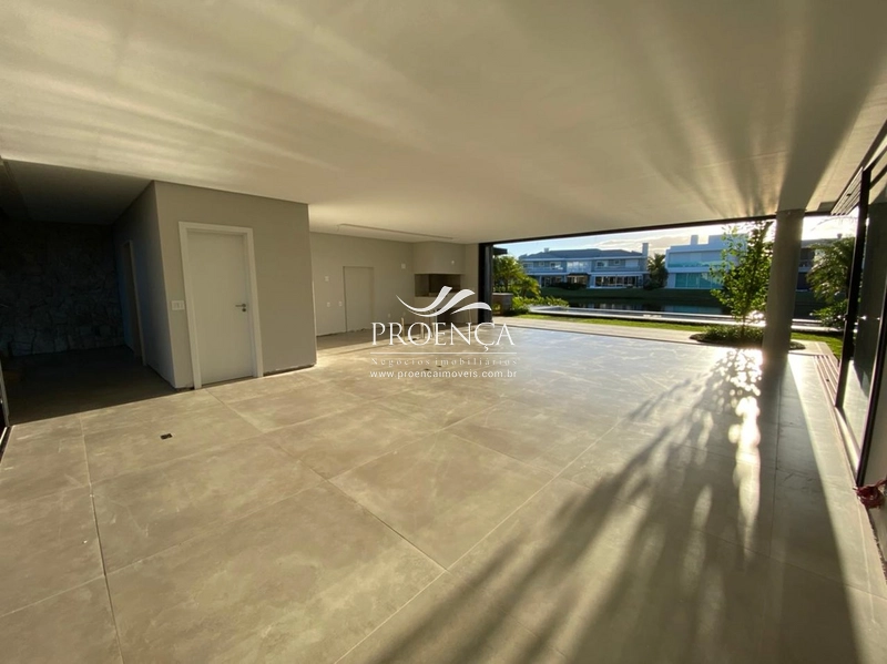 Casa Punta Beira Lago, 4 suítes + dependência, 356m².: 8ª foto da galeria de imagens do imóvel