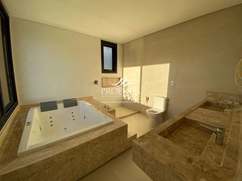 Casa Punta Beira Lago, 4 suítes + dependência, 356m².: 12ª foto da galeria de imagens do imóvel