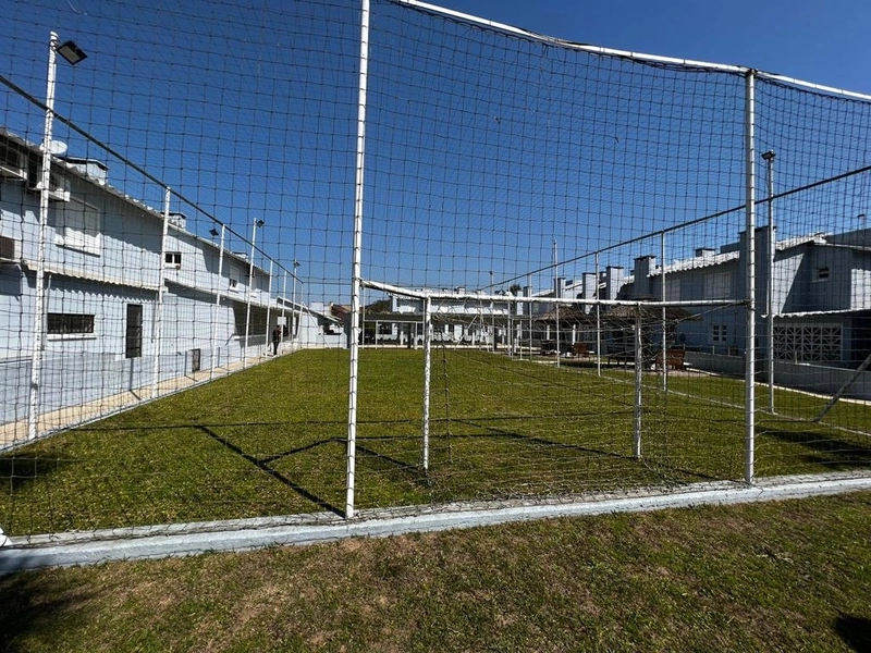 Sobrado geminado localizado dentro de condominínio fechado.: 27ª foto da galeria de imagens do imóvel