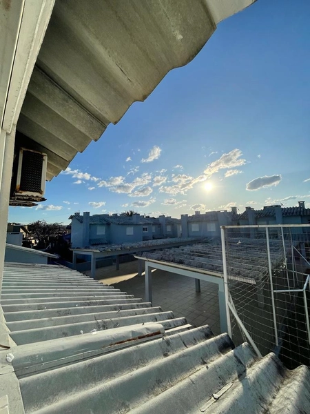 Sobrado geminado localizado dentro de condominínio fechado.: 17ª foto da galeria de imagens do imóvel