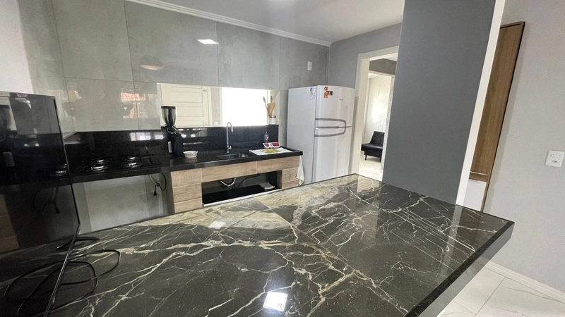 Sobrado geminado localizado dentro de condominínio fechado.: 5ª foto da galeria de imagens do imóvel