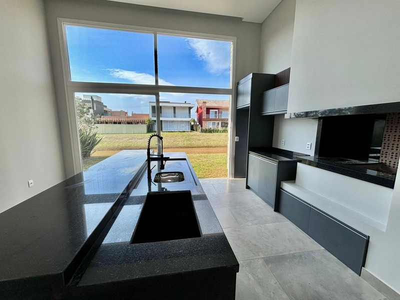 Casa Térrea 4 suítes beira lago-Cond Capão Ilhas Resort-Capão da Canoa: 5ª foto da galeria de imagens do imóvel