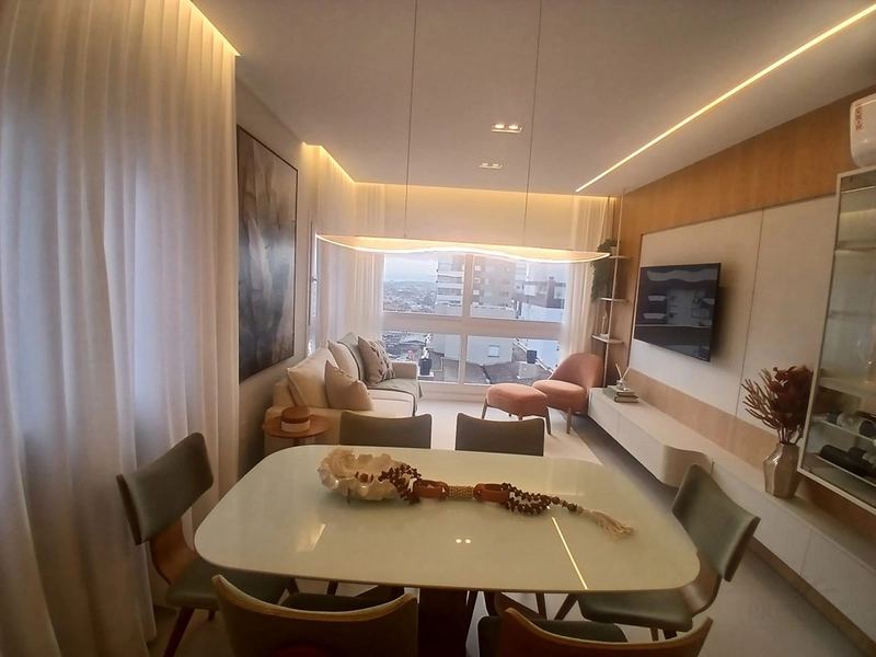 Apartamento 02 dormitórios junto a Praça Flávio Boianovski: 1ª foto da galeria de imagens do imóvel