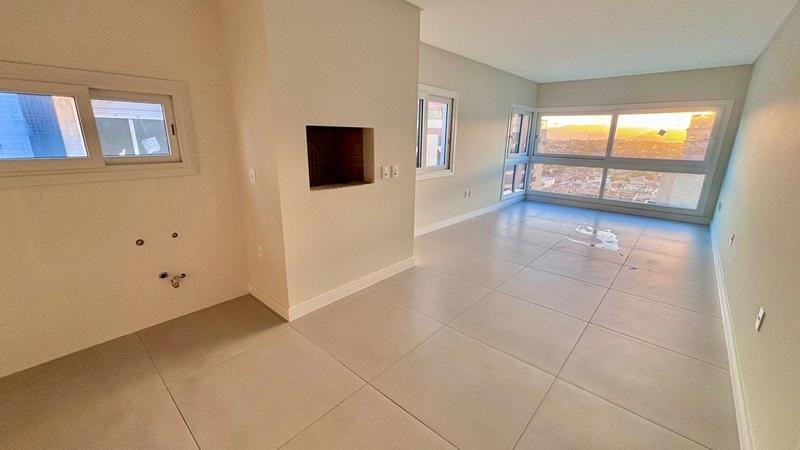 Apartamento 02 dormitórios junto a Praça Flávio Boianovski: 2ª foto da galeria de imagens do imóvel