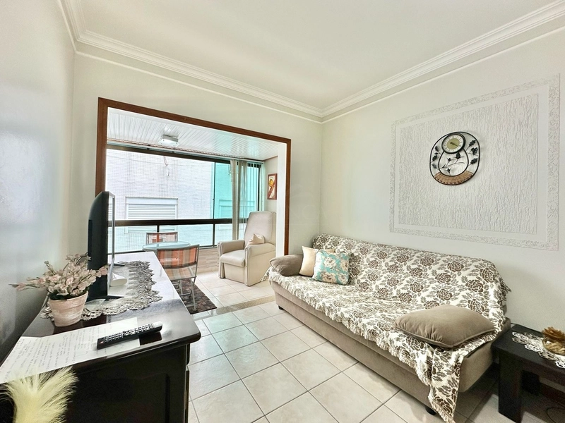 Apartamento de 02 dormitórios no centro de Capão da Canoa 50m da Praia: 10ª foto da galeria de imagens do imóvel
