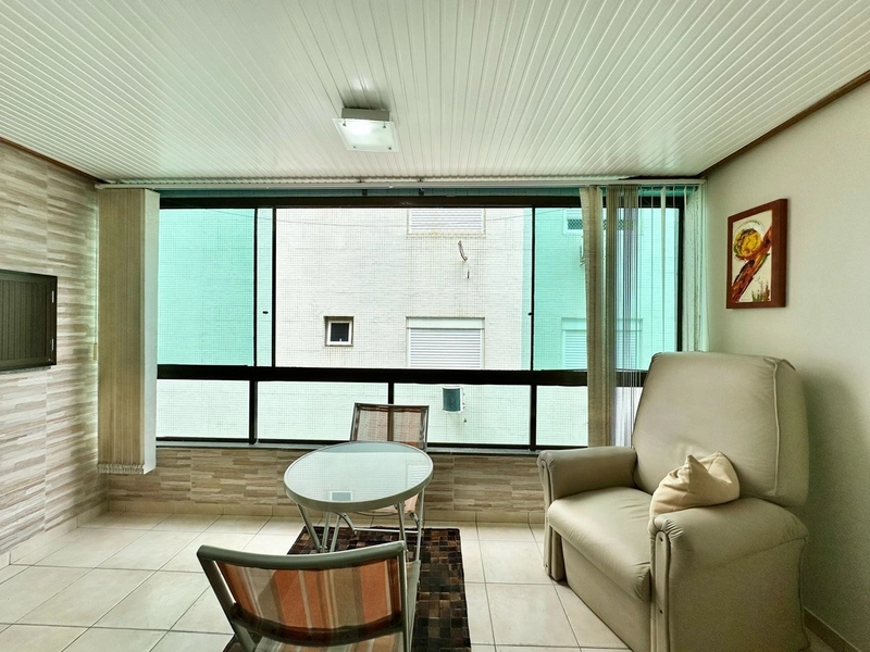 Apartamento de 02 dormitórios no centro de Capão da Canoa 50m da Praia: 9ª foto da galeria de imagens do imóvel