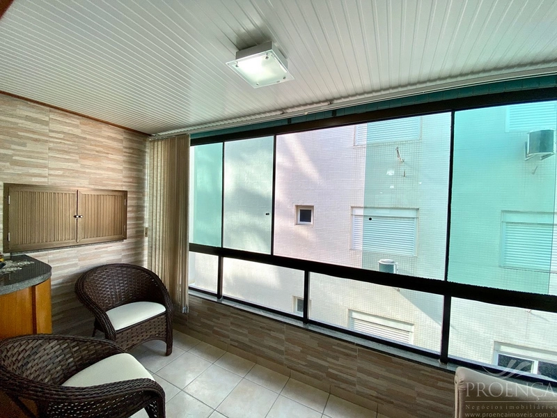 Apartamento de 02 dormitórios no centro de Capão da Canoa 50m da Praia: 12ª foto da galeria de imagens do imóvel