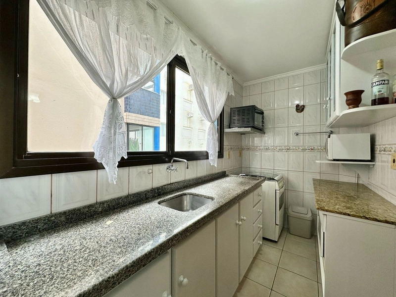 Apartamento de 02 dormitórios no centro de Capão da Canoa 50m da Praia: 6ª foto da galeria de imagens do imóvel