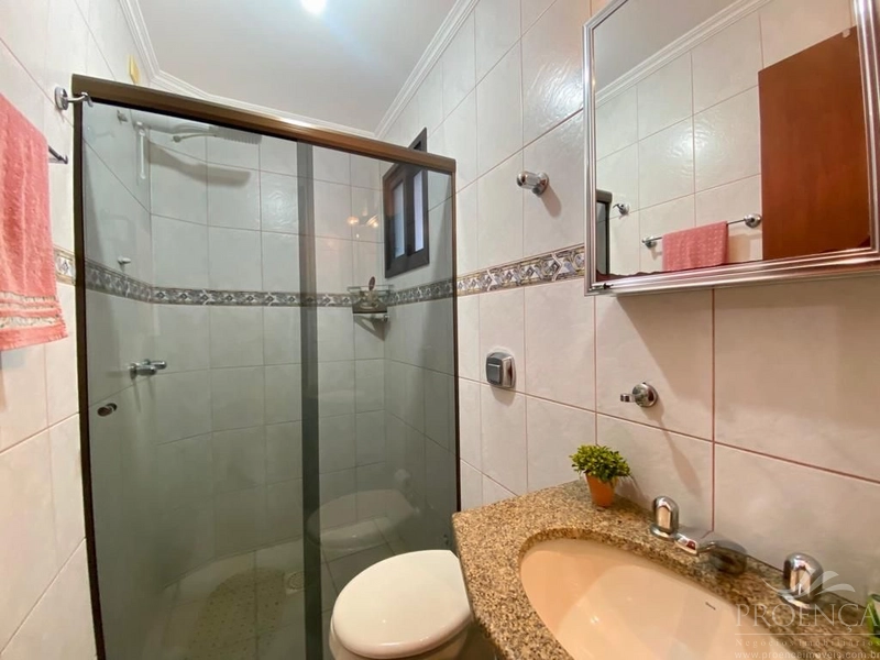 Apartamento de 02 dormitórios no centro de Capão da Canoa 50m da Praia: 21ª foto da galeria de imagens do imóvel