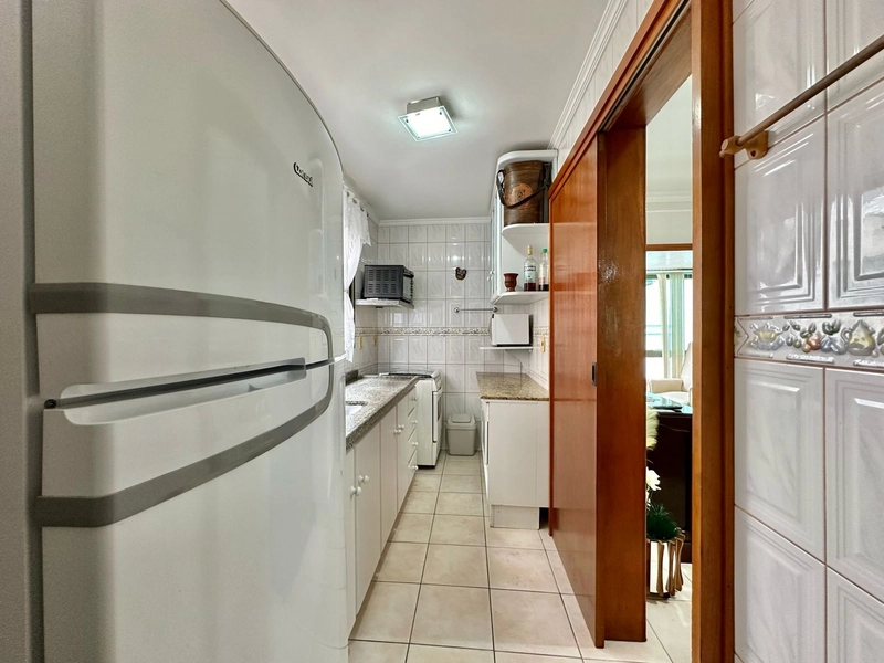 Apartamento de 02 dormitórios no centro de Capão da Canoa 50m da Praia: 5ª foto da galeria de imagens do imóvel
