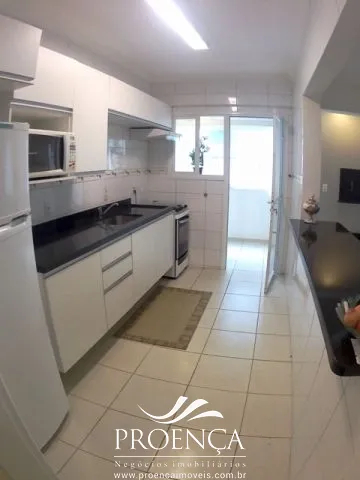 OPORTUNIDADE NA UBIRAJARA! MOBILIADO 2 DORMS COM SUÍTE! EDF. DE LUXO!!: 3ª foto da galeria de imagens do imóvel