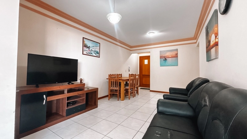 APARTAMENTO PARA LOCAÇÃO A UMA QUADRA DO MAR: 3ª foto da galeria de imagens do imóvel